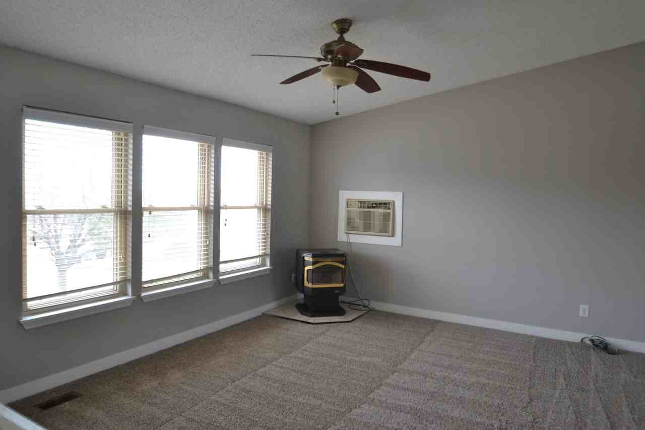 3710 Trailrock Pl - Photo 3 of 19