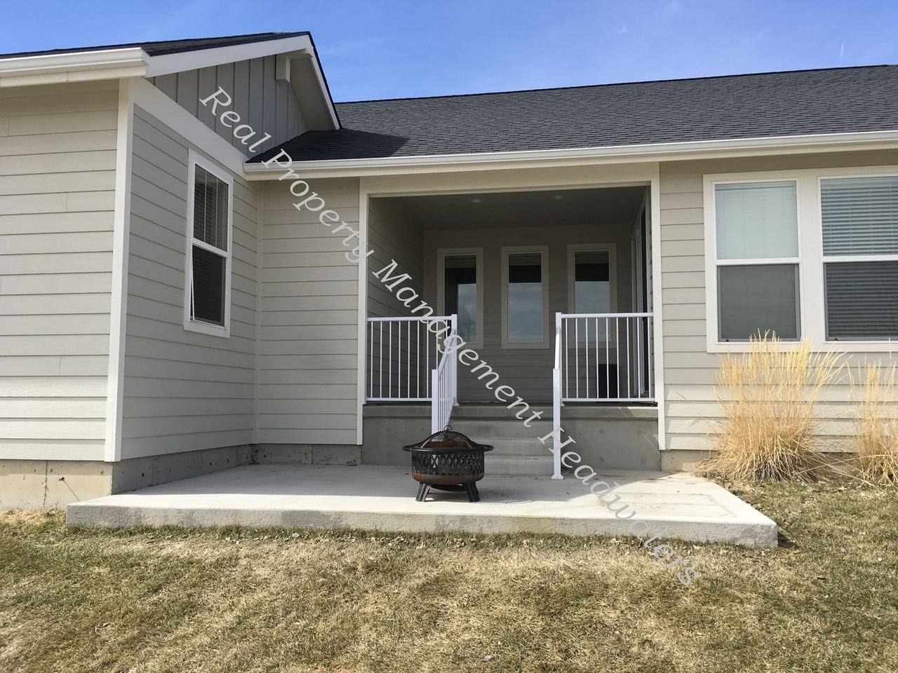 2871 Alexis Ave - Photo 2 of 32