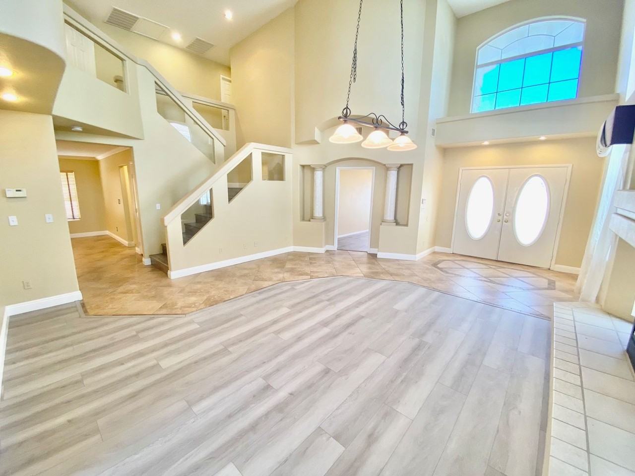 8482 Canvas Vest Ct - Photo 3 of 47