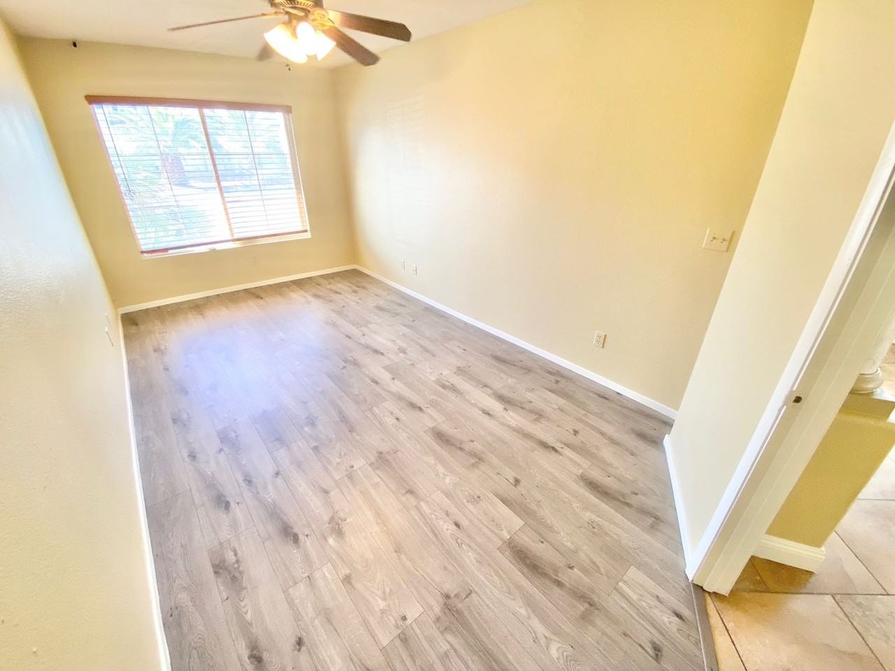 8482 Canvas Vest Ct - Photo 5 of 47