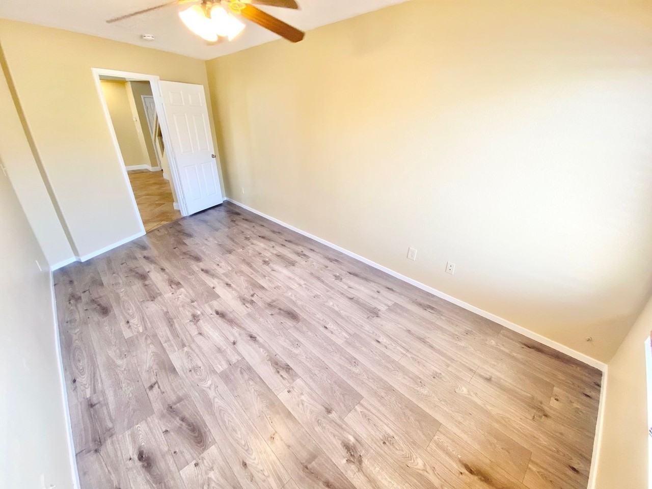 8482 Canvas Vest Ct - Photo 7 of 47