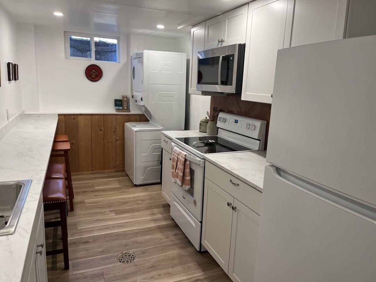 276 Beryl Way - Photo 7 of 14