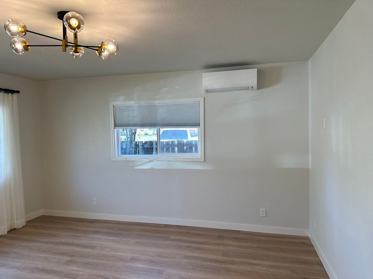 932 E 25th Ave - Photo 6 of 28