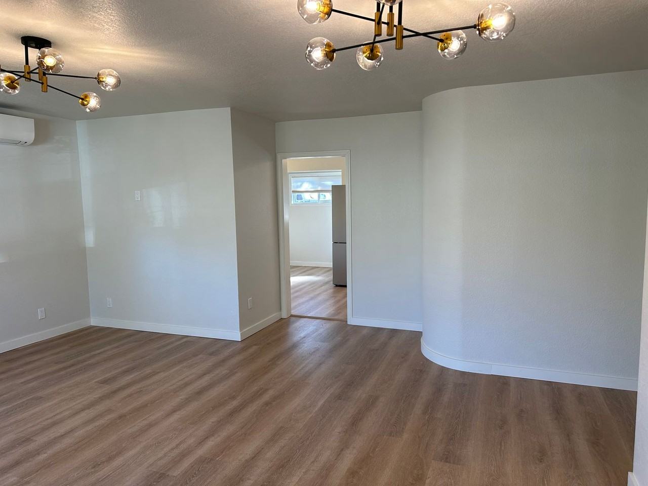 932 E 25th Ave - Photo 7 of 28