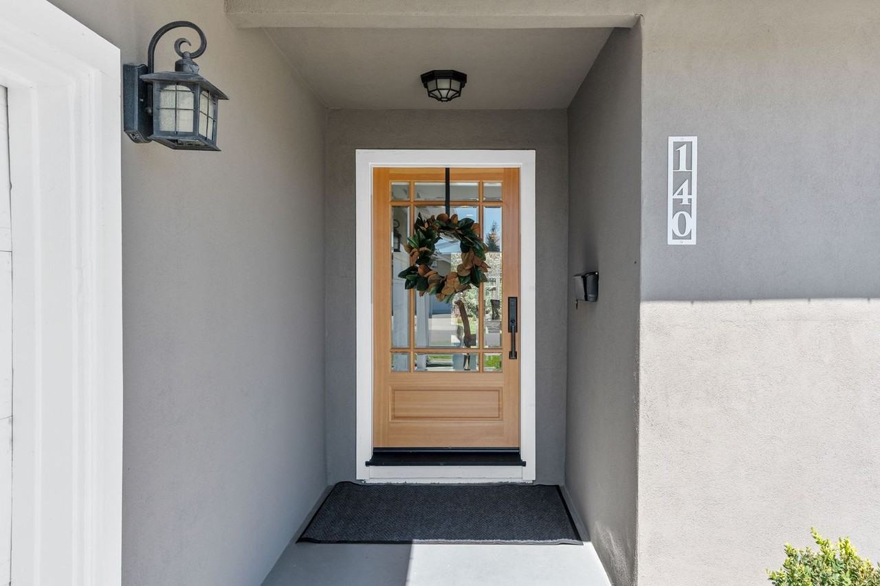 140 Mayfield Ct - Photo 3 of 48