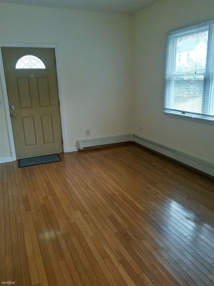 170 Knickerbocker Ave - Photo 3 of 8