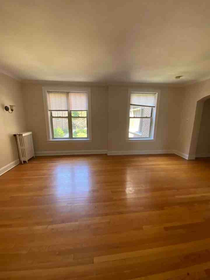 909 Elmwood Ave #02 - Photo 2 of 12