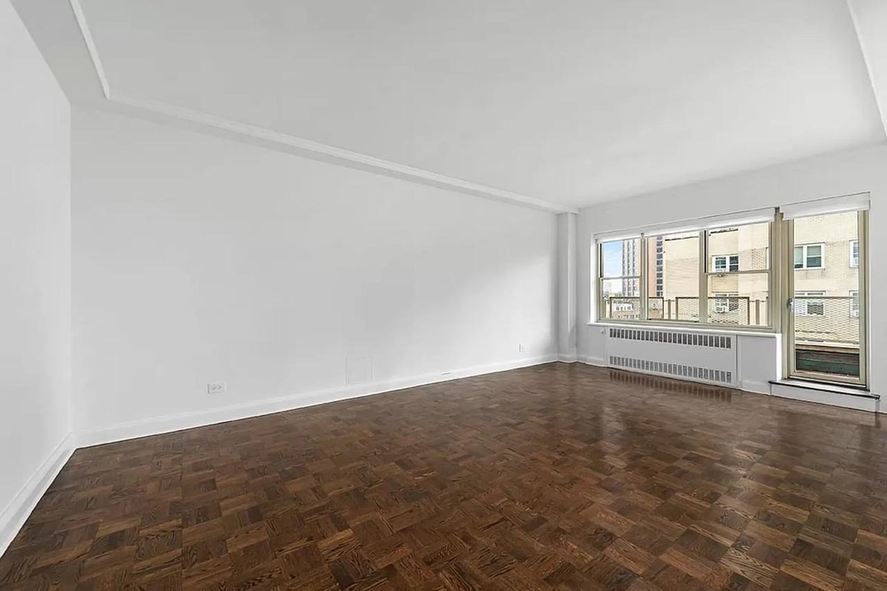 37 E 36th St - Photo 2 of 12