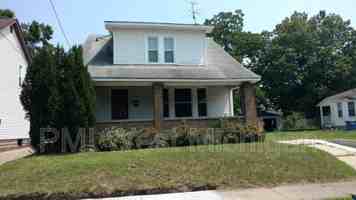 featured image of 2124 Eastern Ave Ne