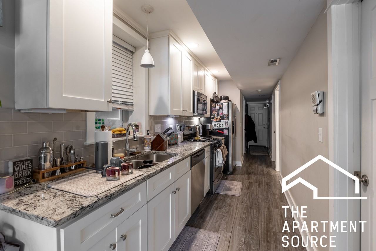 2449 N Ashland Ave #G - Photo 5 of 12