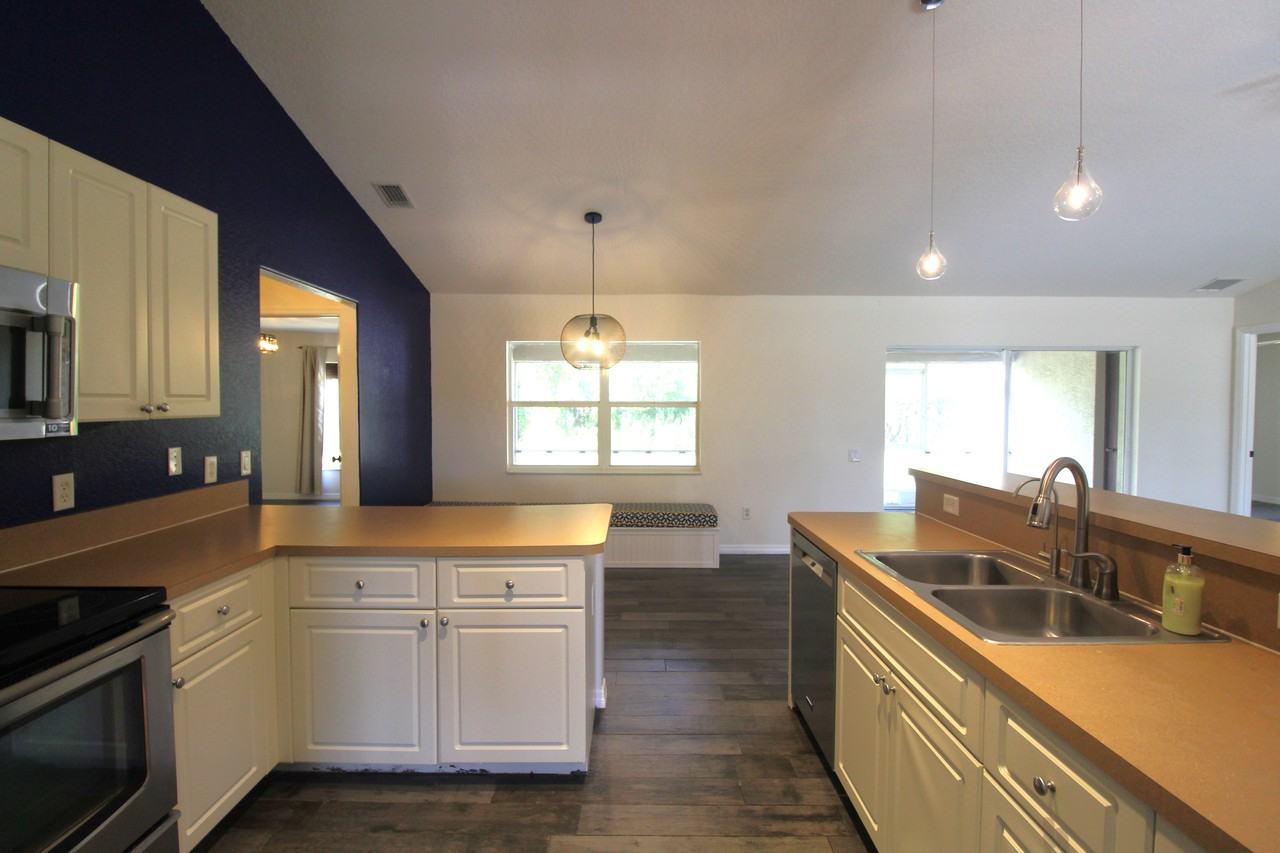 1639 Lace Ter - Photo 4 of 25