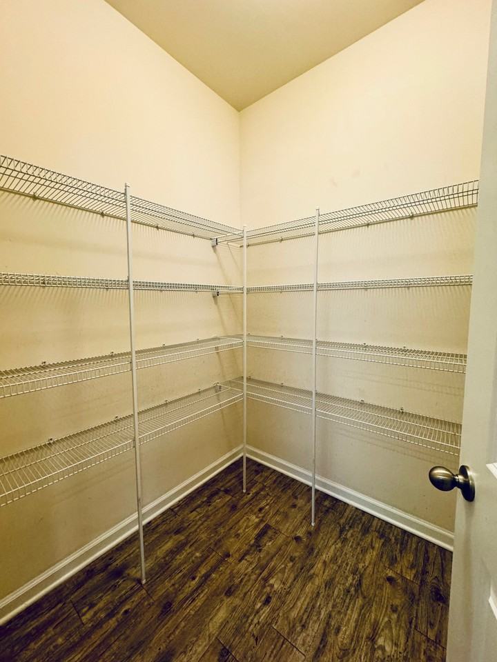 137 Mountain Ash Ln - Photo 6 of 21