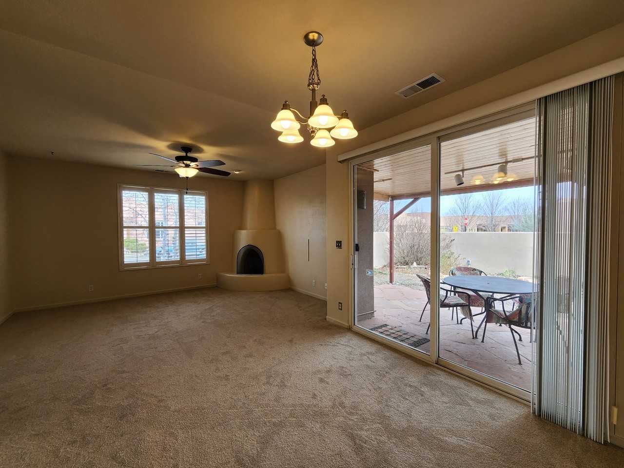 1 Spur Cross Pl - Photo 2 of 23