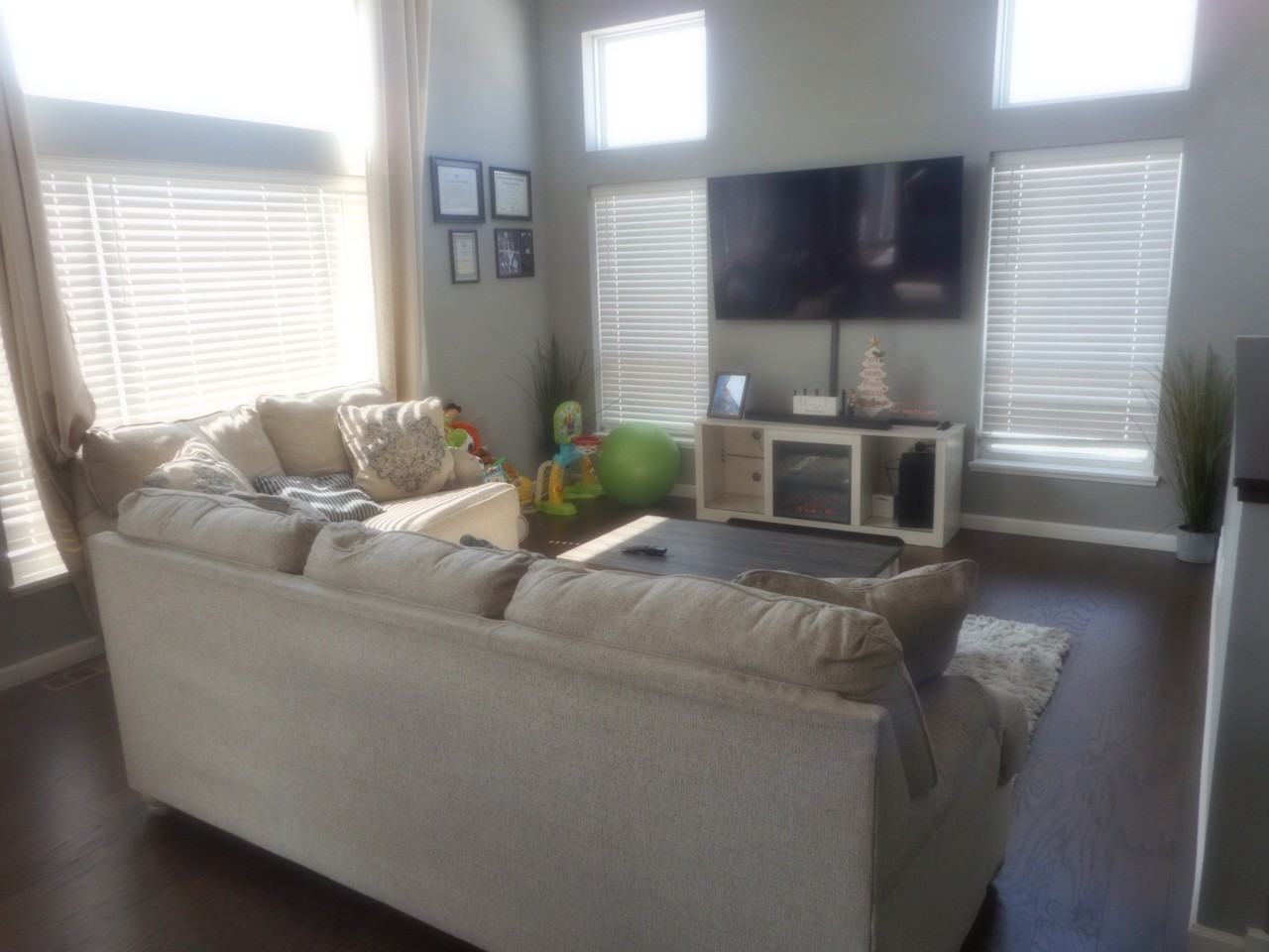 13439 Bronze Pkwy - Photo 2 of 13