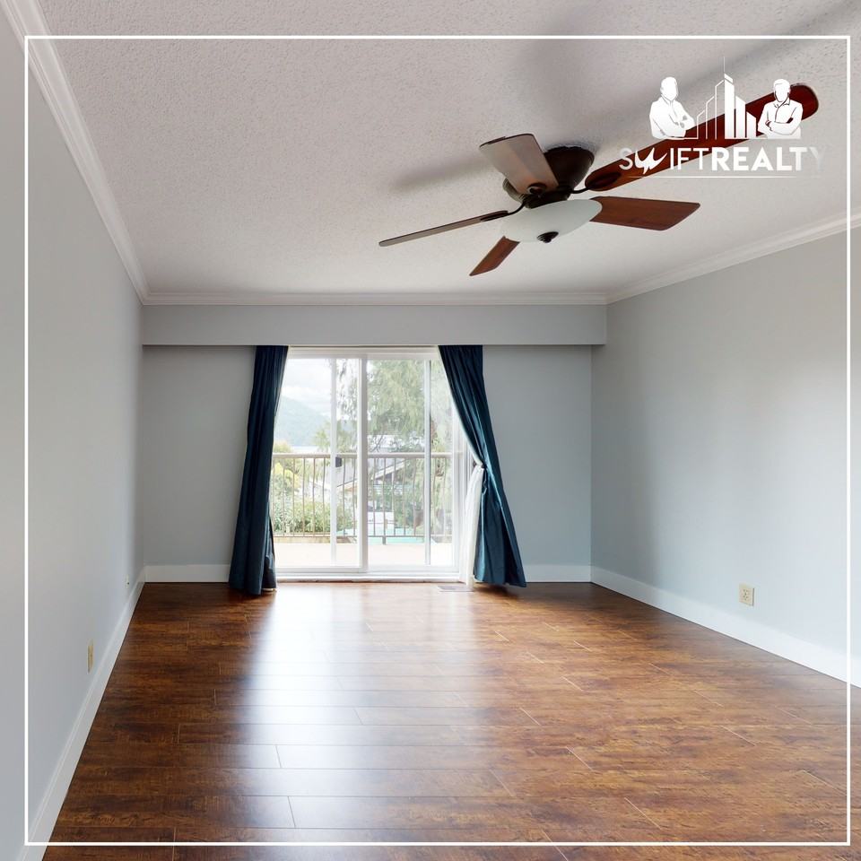 426 Fairway Dr - Photo 7 of 12