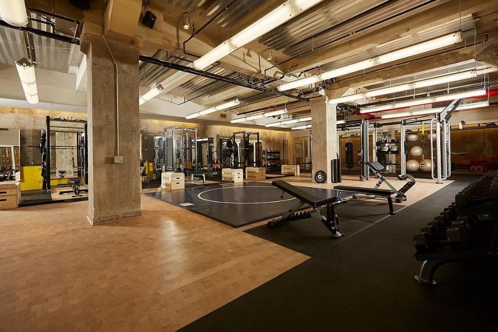 Pine St #5203 - Photo 3 of 20