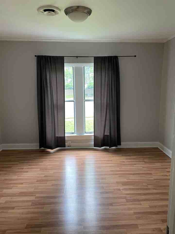 924 Wedgewood Ave - Photo 7 of 13
