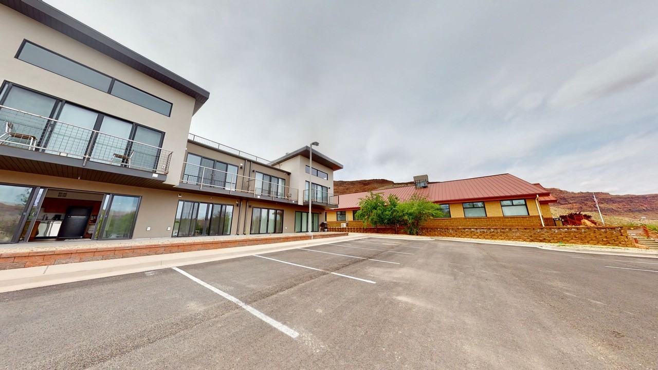 433 Kane Creek Blvd - Photo 6 of 23