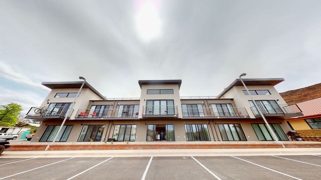 433 Kane Creek Blvd - Photo 7 of 23