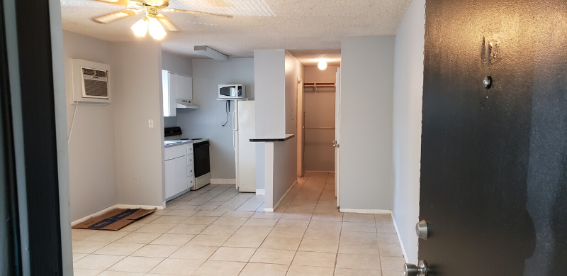 137 Springwood Cir #C - Photo 3 of 7