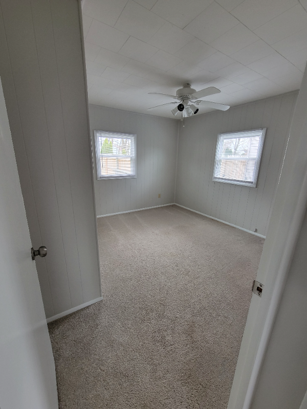 1147 W 37th St - Photo 4 of 8