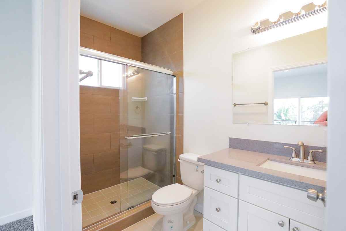 2820 1/2 S Cloverdale Ave #1 - Photo 4 of 8