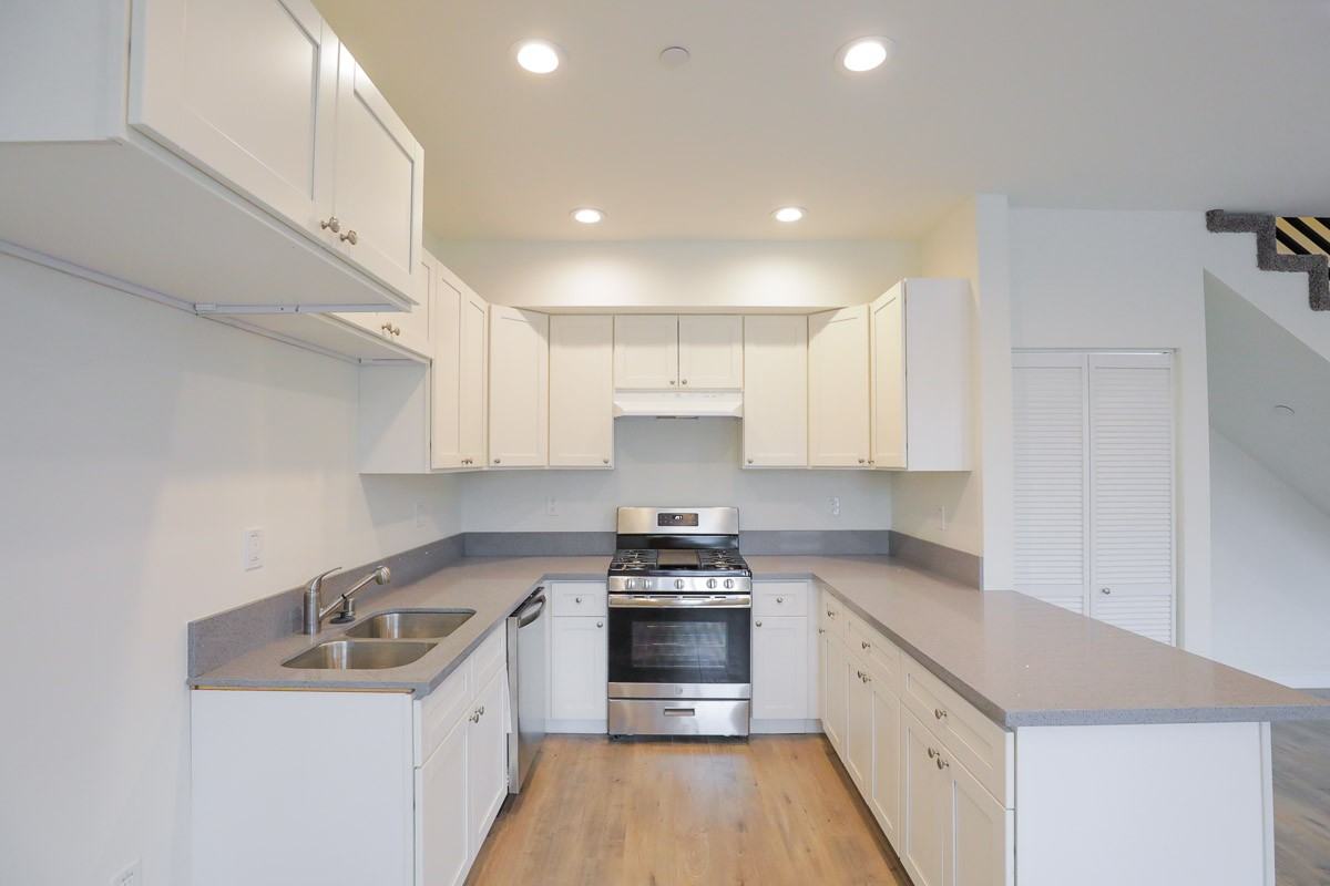 2820 1/2 S Cloverdale Ave #1 - Photo 5 of 8