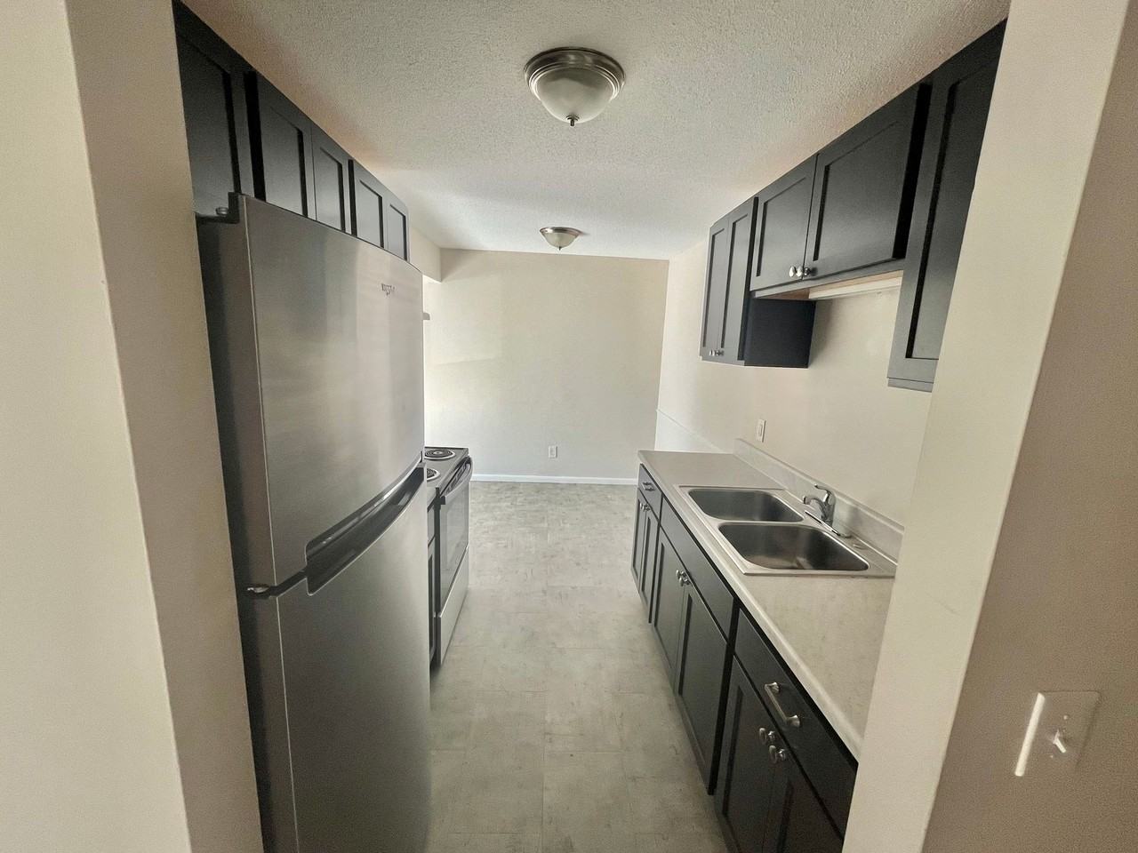 5301 Chicago - Photo 5 of 13