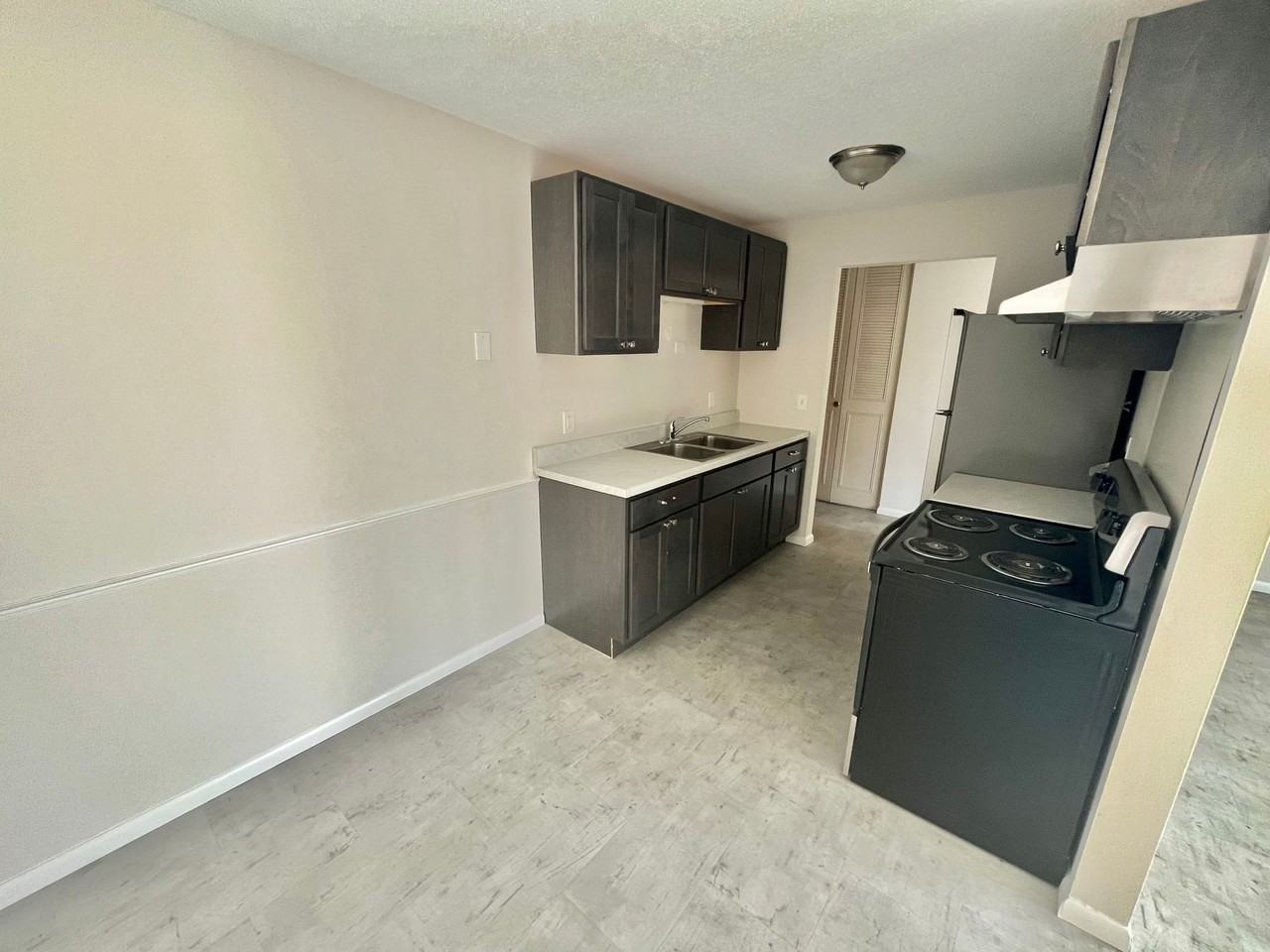 5301 Chicago - Photo 6 of 13