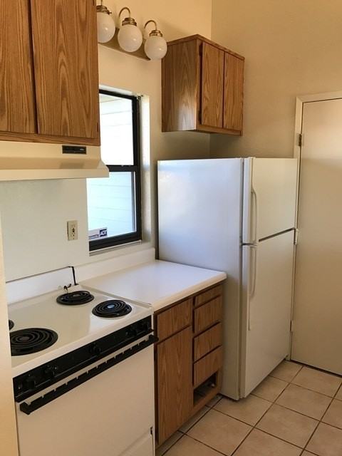 730 Natalie Dr - Photo 2 of 6