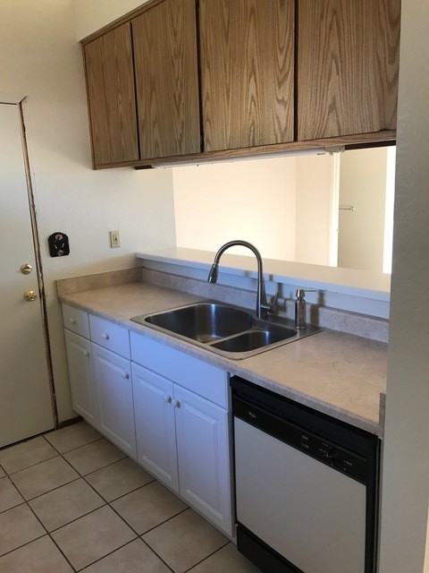 730 Natalie Dr - Photo 3 of 6