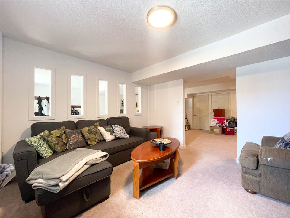 21 Gaines Avenue, Dundas, Ontario - Photo 3 of 15