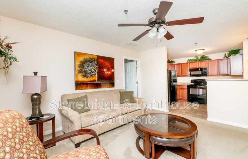 201 Stonebench Cir - Photo 4 of 43