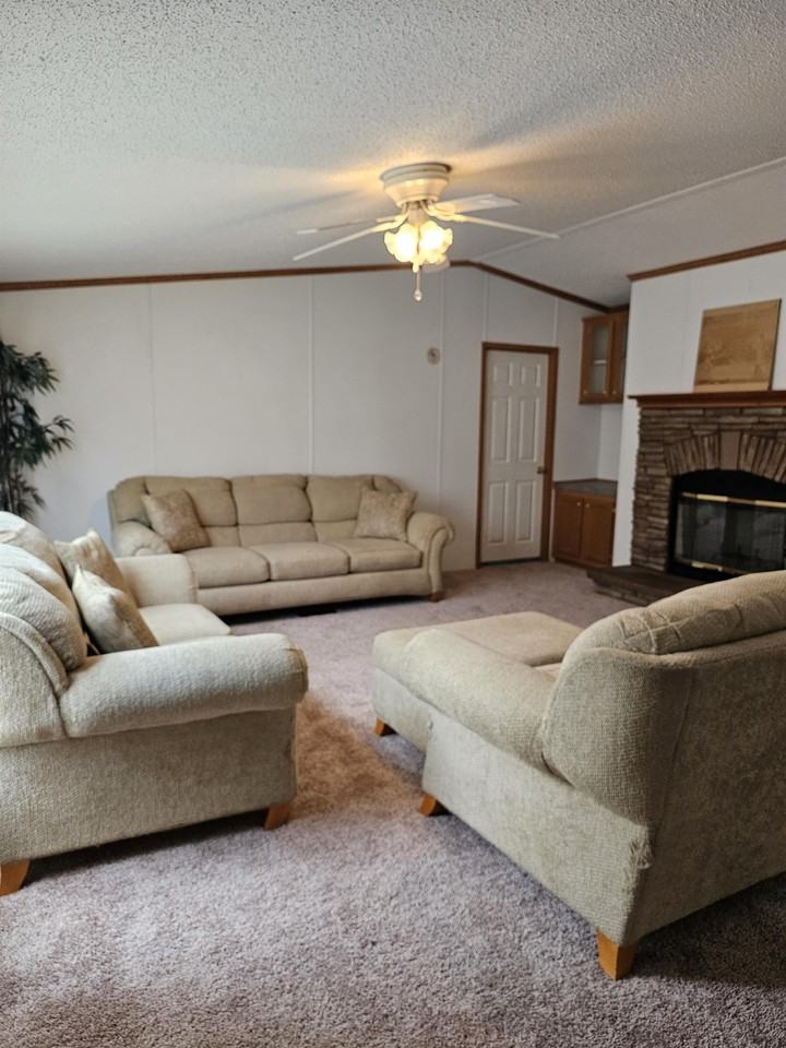 940 Bennock Mill Road - Photo 3 of 10