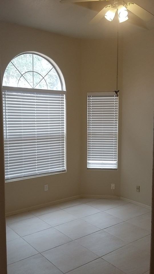 205 Bay Club Dr - Photo 2 of 14