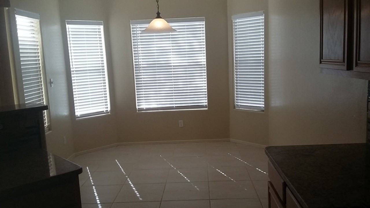 205 Bay Club Dr - Photo 5 of 14