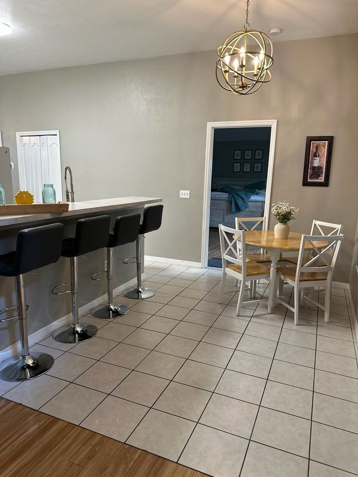 2253 Sw 41st Ln - Photo 2 of 16