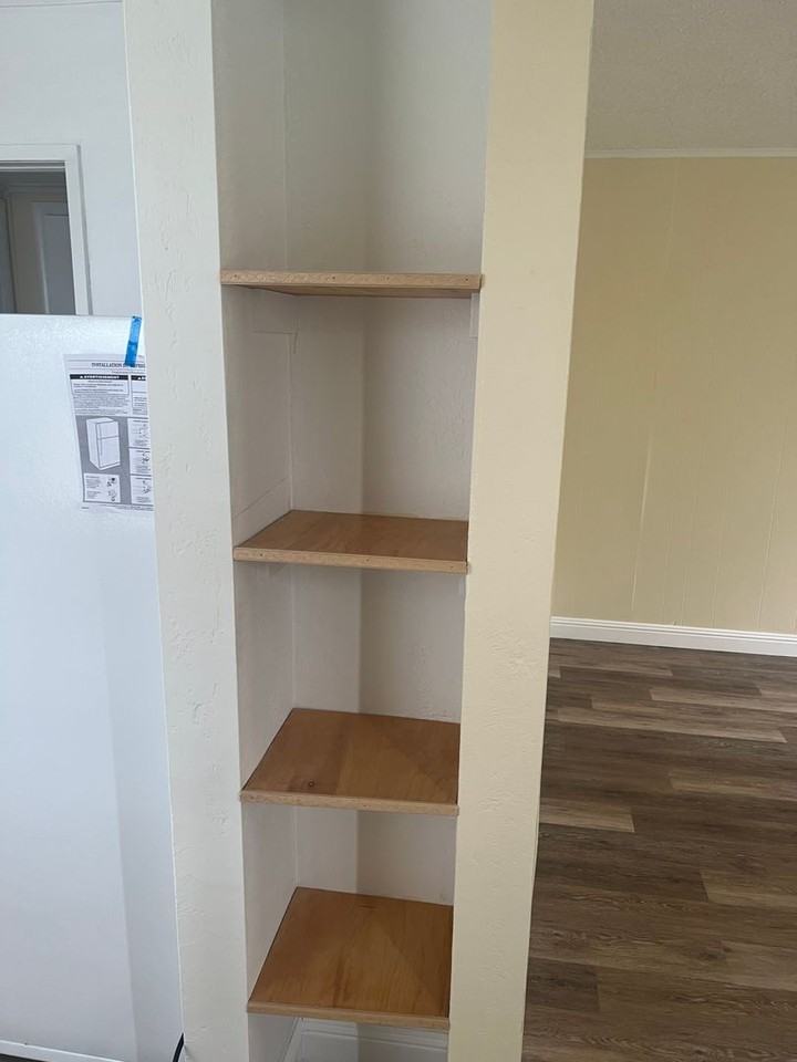 235 Carson Ln - Photo 5 of 36