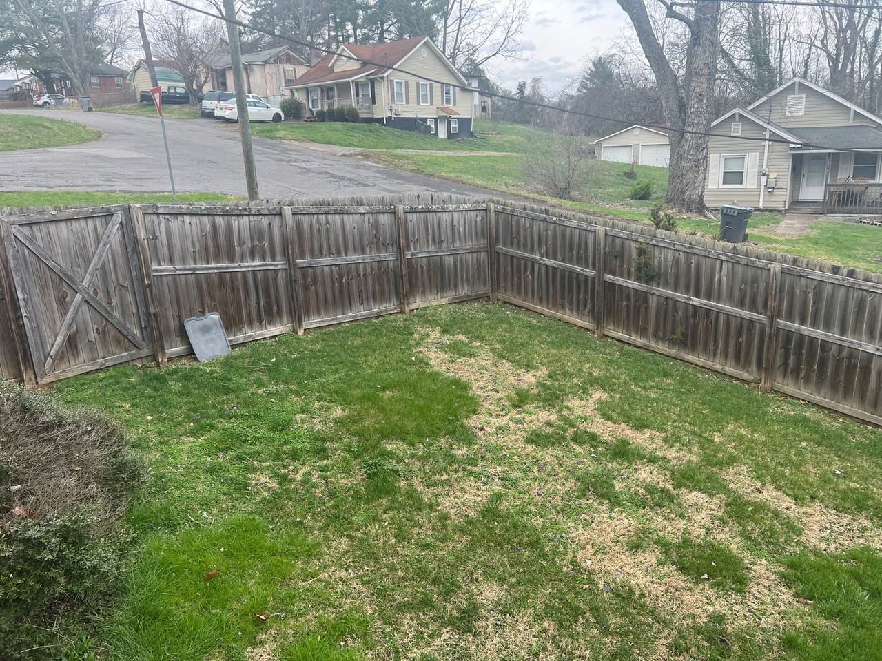 235 Carson Ln - Photo 7 of 36