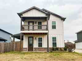 featured image of 1733 W Whitney Ln