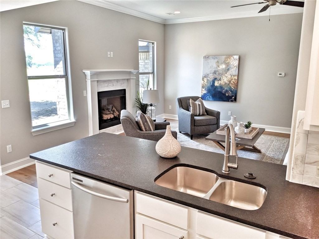 3809 Sw Mistletoe Ave #NA - Photo 7 of 24