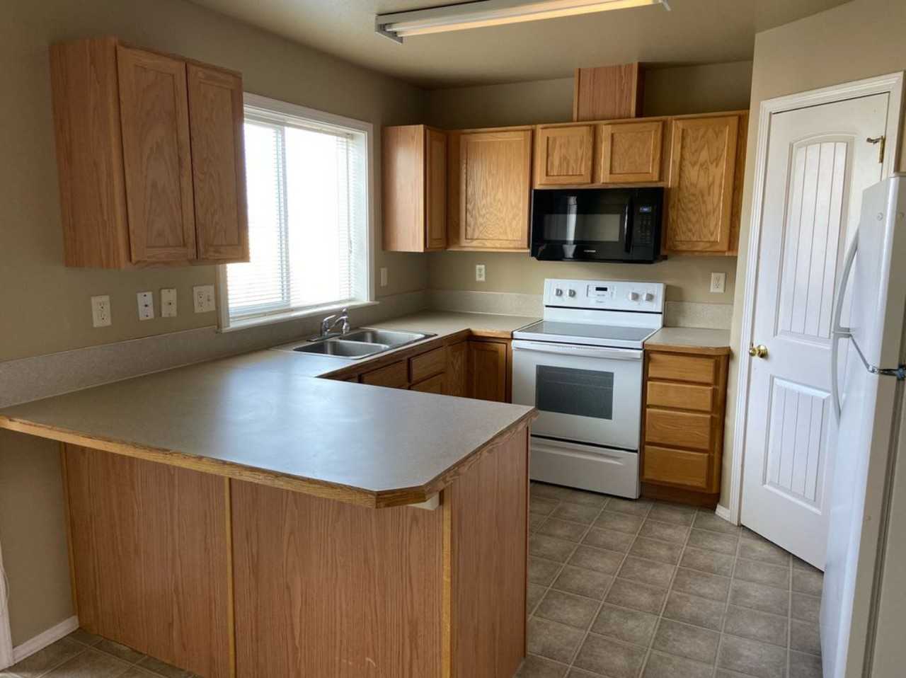 140 Sagebrush Ave #A - Photo 2 of 9