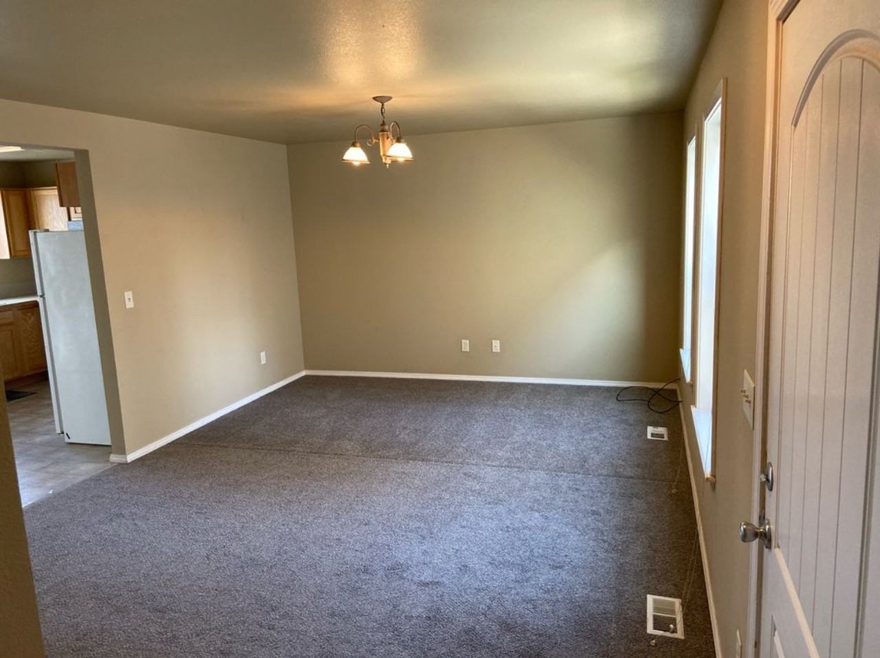 140 Sagebrush Ave #A - Photo 4 of 9