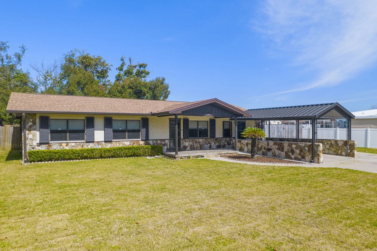 4633 N Lakewood Dr #NA - Photo 3 of 31