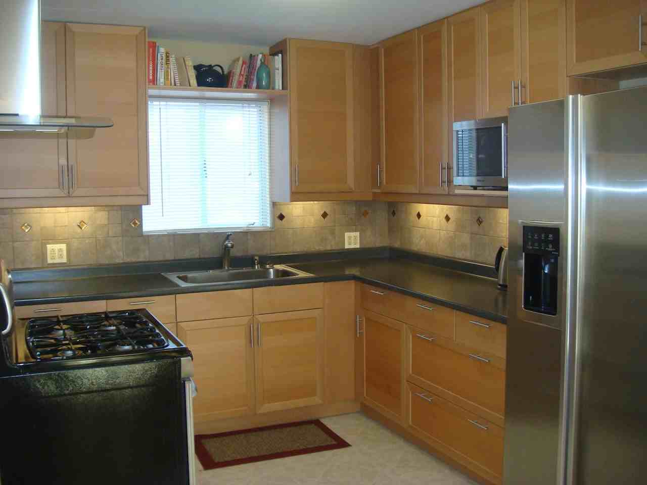 160 Hiawatha - Photo 2 of 7