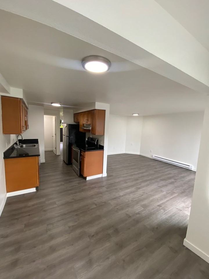 Elliott View Apartments - Photo 5 of 32