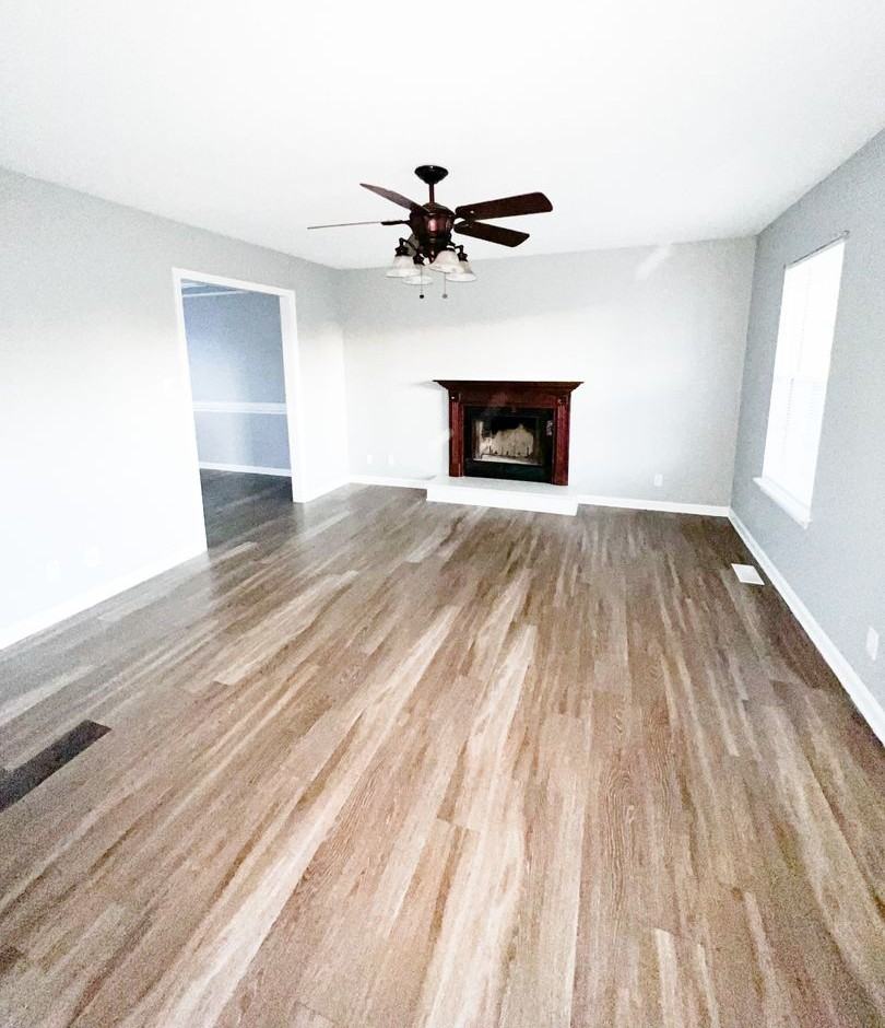 227 Windmeade Cir - Photo 2 of 13