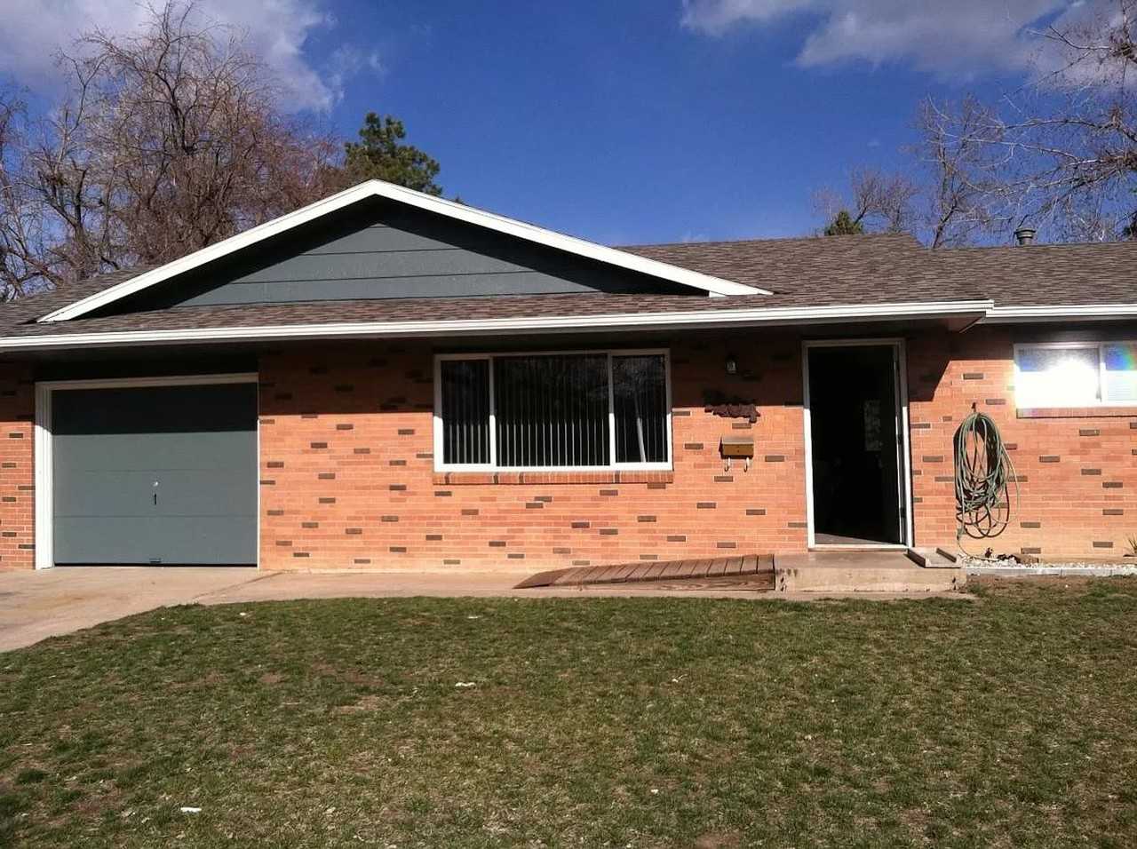 1204 Emigh St - Photo 2 of 50