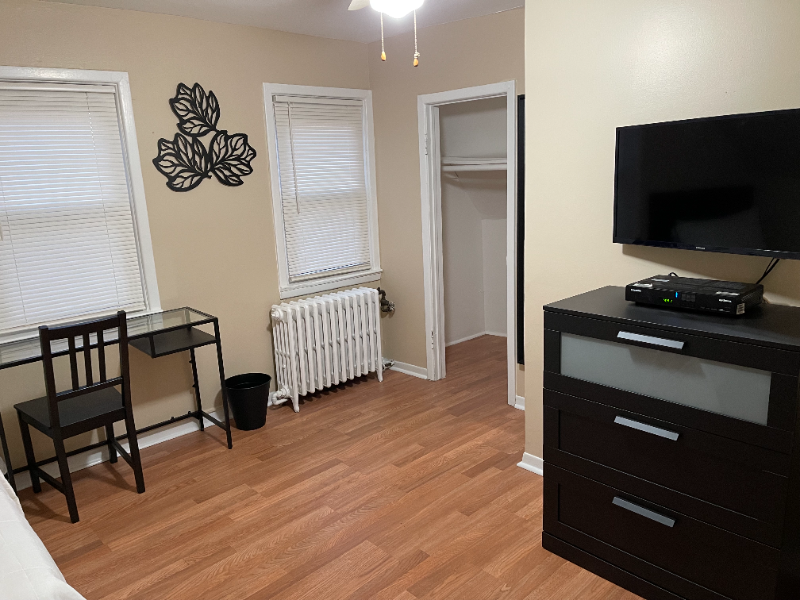 221 Anderson St #14 - Photo 3 of 6