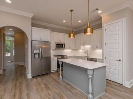 featured image of 441 Sanders St #4